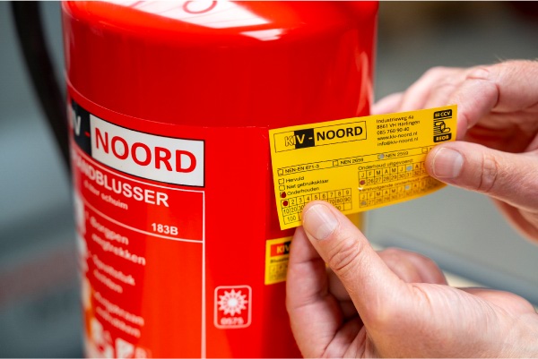 Blusmiddelen en noodverlichting